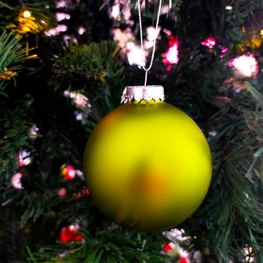 80mm Glass Bauble - Apple Green