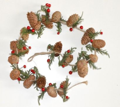 Traditional Christmas Garland